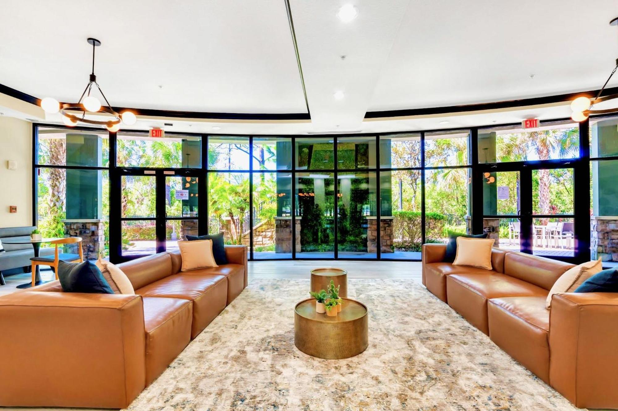 Bright 3br With Pool And Hot Tub, Close To Disney! Hébergement de vacances Orlando